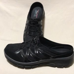 Sketchers Women’s Black Slip on Shoes